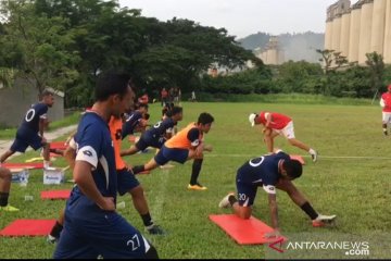 Semen Padang kontrak pemain bertahan Tri Rahmad Priadi