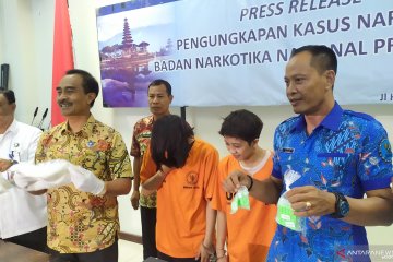 BNNP Bali tangkap dua kurir 1,8 kg sabu-sabu dan 788 butir ineks