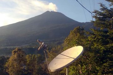 PVMBG: Gunung Slamet masih berstatus Waspada