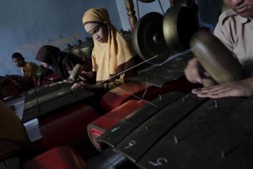 Siswa disabilitas netra berlatih gamelan