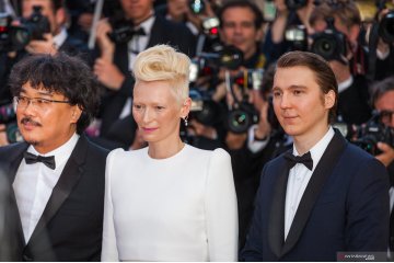 Tilda Swinton dikabarkan akan bintangi serial adaptasi "Parasite"