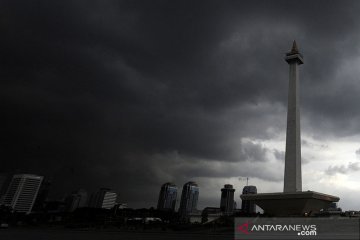 Sebagian Jakarta diguyur hujan Minggu pagi, berlanjut hingga sore