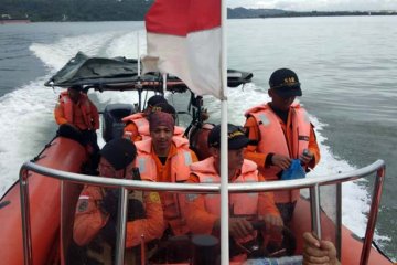 Basarnas lanjutkan pencarian korban tenggelam di pantai Nusakambangan