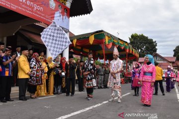 Susi Pudjiastuti lepas karnaval budaya HUT Kota Takengon