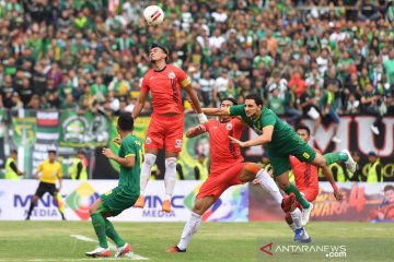 Final Piala Gubernur Jatim : Persebaya vs Persija