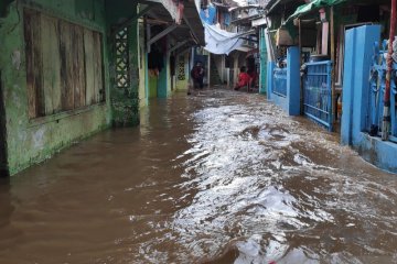 Banjir rendam sedikitnya 13 permukiman penduduk di Jaktim