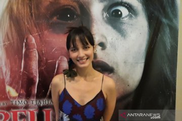 Akui penakut, Widika Sidmore main film horor