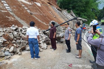 Longsor di Limbangan terjadi saat gempa Tasikmalaya, sebut BPBD