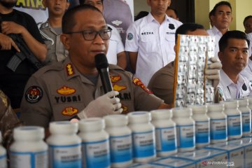Polres Jakarta Utara sita 2,5 juta butir obat ilegal pengganti narkoba
