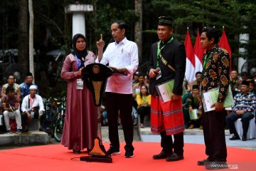 Jokowi instruksikan Gubernur Riau selesaikan konflik lahan Gondai