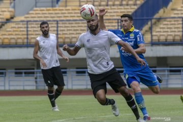 Uji coba Persib melawan Persikabo