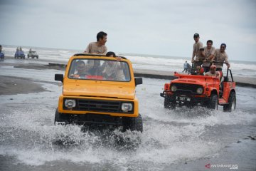 Wisata jelajah Pantai Selatan