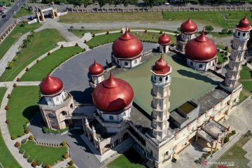 Indahnya Masjid Agung Baitul Makmur Meulaboh
