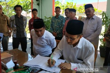 Pasangan Ramal Saleh-Rustam serahkan 31 ribu dukungan maju pilkada