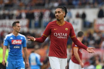 Pelatih AS Roma ingin Smalling dan Mkhitaryan dipermanenkan