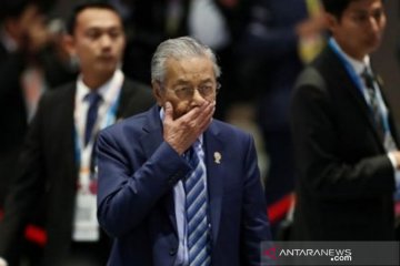 Mahathir Mohamad mundur sebagai Perdana Menteri Malaysia