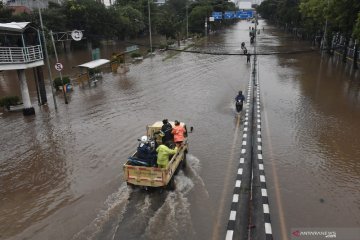 Pusat bisnis Jakarta rugi Rp56,7 miliar akibat banjir 25 Februari