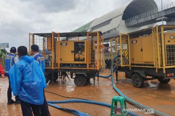 Lima gerbang tol Jakarta-Cikampek masih ditutup imbas banjir