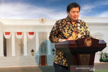 Menko Airlangga tunggu langkah bursa dongkrak rupiah