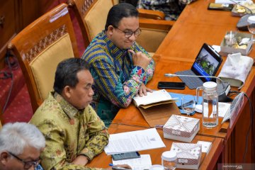RDP Gubernur DKI Jakarta dengan Komisi X