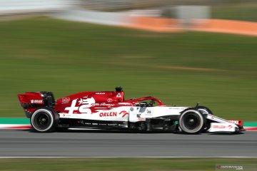 Kubica bawa Alfa Romeo puncaki hari keempat tes pramusim Barcelona