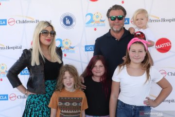 Tori Spelling bicara soal anak-anaknya yang dirundung