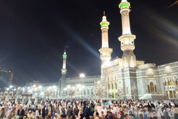 Suasana Masjidil Haram pasca pengumuman penangguhan umrah