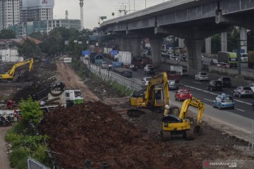 Proyek kereta cepat Jakarta-Bandung dihentikan sementara