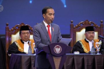 Jokowi apresiasi MA tuntaskan peradilan cepat, transparan dan murah