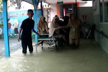 Meski banjir, pelayanan pasien di RSUD Kraton tidak terganggu