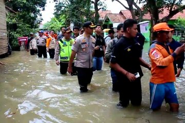 Ribuan rumah di Cirebon timur terendam banjir