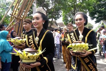 HUT ke-275 Kota Solo, ribuan jenang dibagikan gratis