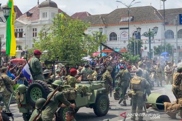 Parade Kebangsaan ajang sosialisasi SU 1 Maret hari besar nasional