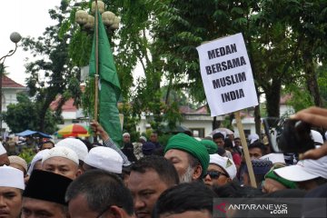 Massa di Medan ajukan 7 tuntutan di Konjen bela Muslim India