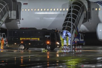 WNI kru kapal pesiar Diamond Princess tiba di Bandara Kertajati