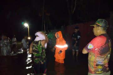 BPBD Mataram imbau warga di pinggir sungai waspada