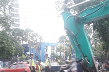 Dishub tutup jalan Daan Mogot arah Tangerang terkait amblas jalan