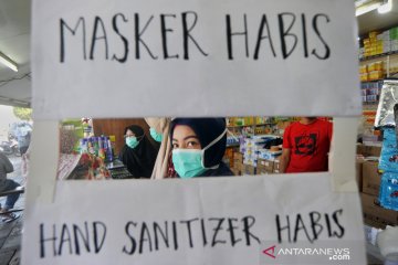 Stok masker dan "hand sanitizer" di Padang habis