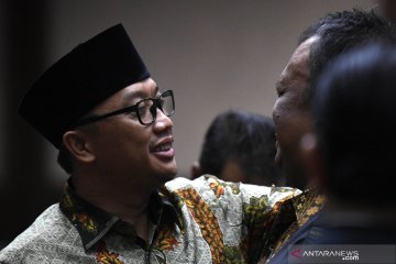 Imam Nahrawi bantah minta uang saku untuk naik haji