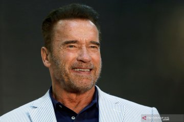 Arnold Schwarzenegger tunda festival olahraga karena virus corona