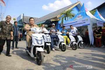 PLN Baturaja Sumsel ajak masyarakat gunakan motor dan kompor listrik