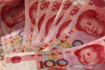 Yuan jatuh 530 basis poin, lanjutkan pelemahan terhadap dolar AS