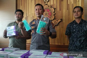 Polresta Pontianak ungkap penimbunan masker