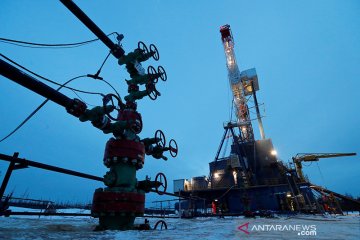 Harga minyak anjlok, setelah Rusia tolak pangkas produksi tajam OPEC