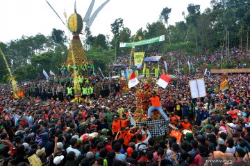 Pesta buah durian Wonosalam Jombang