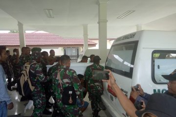 Jenazah prajurit TNI AD tertembak KKB akan diterbangkan ke Baubau
