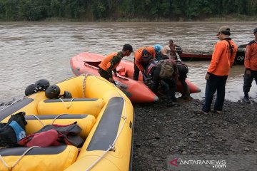 Tim SAR gabungan cari pria tenggelam di Sungai Serayu Banyumas