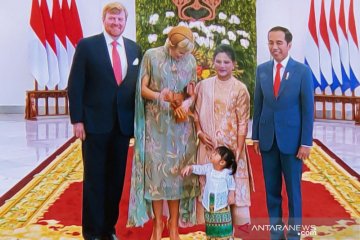 Presiden Jokowi ajak sang cucu sambut Raja-Ratu Belanda