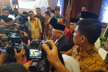 Otonomi daerah tidak hilang karena "omnibus law", sebut Wapres