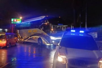 Sudin Perhubungan Jakarta Timur tindak 14 bus AKAP langgar PPKM